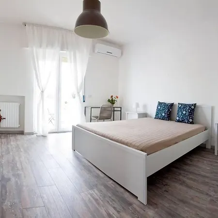 לינה וארוחת בוקר Vento Di Mare בארי